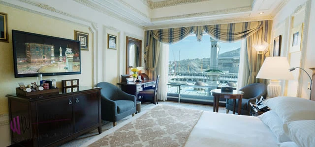 Next-Level Umrah Experience!